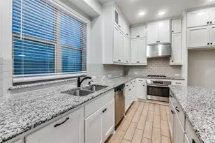 1417 Birds Fort Trail, Arlington, TX 76005 - Photo 4