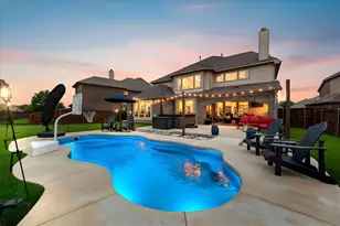 1056 Knoxbridge Rd, Forney, TX 75126 - Photo 2