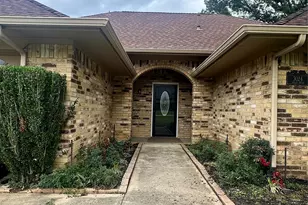 3024 Sweet Briar St, Grapevine, TX 76051 - Photo 2