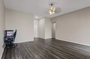 1012 High Crest Dr, Azle, TX 76020 - Photo 8