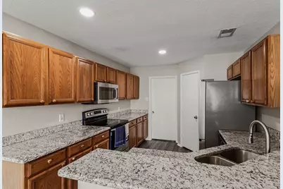 1012 High Crest Drive, Azle, TX 76020 - Photo 6
