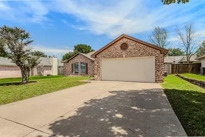 1012 High Crest Drive, Azle, TX 76020 - Photo 22