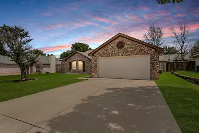1012 High Crest Drive, Azle, TX 76020 - Photo 24