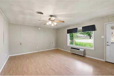 723 Clements Avenue, Van Alstyne, TX 75495 - Photo 6