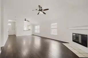 128 Tall Meadow St, Azle, TX 76020 - Photo 8