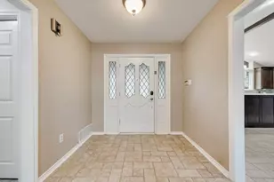 4500 Hacienda Dr, Arlington, TX 76017 - Photo 8