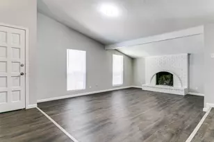 1506 Carnation Dr, Lewisville, TX 75067 - Photo 4