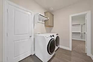 10401 Table Bluff St, Aubrey, TX 76227 - Photo 18