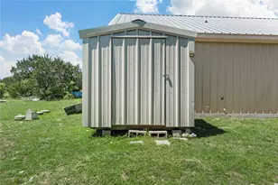 1571 Highland Pkwy, China Spring, TX 76633 - Photo 4