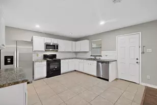 2216 Chestnut Dr, Little Elm, TX 75068 - Photo 14