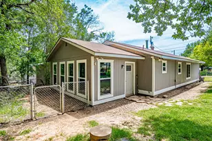 8147 Fawn Cir, Granbury, TX 76049 - Photo 2