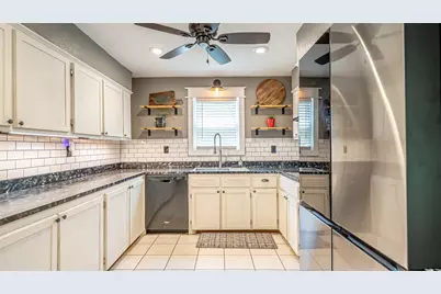 8147 Fawn Circle, Granbury, TX 76049 - Photo 14