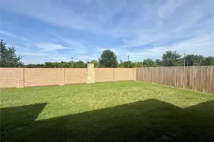 1313 Roadrunner Dr, Little Elm, TX 75068 - Photo 12