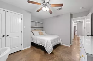 1623 Hawthorne St, Cleburne, TX 76033 - Photo 32