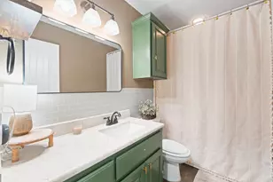 1623 Hawthorne St, Cleburne, TX 76033 - Photo 34