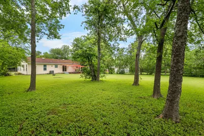 4400 Athens Avenue, Waco, TX 76710 - Photo 22