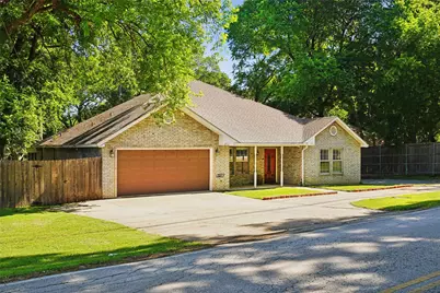 211 Ashford Lane, Midlothian, TX 76065 - Photo 2
