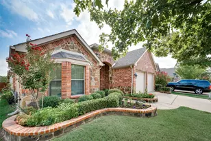 7044 Bethlehem Dr, Grand Prairie, TX 75054 - Photo 2