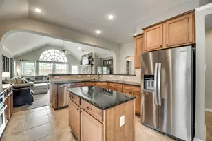 7044 Bethlehem Dr, Grand Prairie, TX 75054 - Photo 6