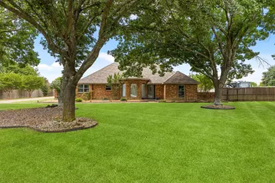 909 Valley View Avenue, Red Oak, TX 75154 - Photo 4