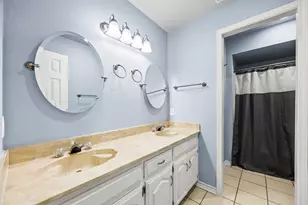 909 Valley View Ave, Red Oak, TX 75154 - Photo 26