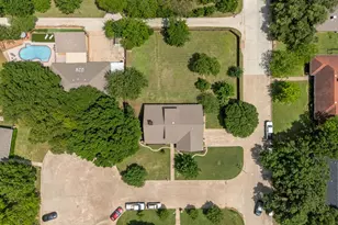 1602 Lancelot Cir, Grand Prairie, TX 75050 - Photo 28