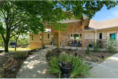 132 Southside Drive, Gainesville, TX 76240 - Photo 1