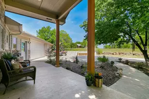 132 Southside Dr, Gainesville, TX 76240 - Photo 2