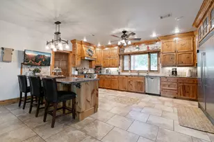 132 Southside Dr, Gainesville, TX 76240 - Photo 6