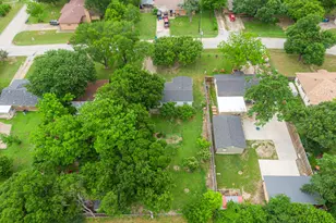 207 N Lyndalyn Ave, DeSoto, TX 75115 - Photo 20
