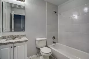 508 W Lone Star Ave, Cleburne, TX 76033 - Photo 2
