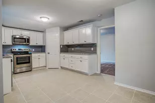 508 W Lone Star Ave, Cleburne, TX 76033 - Photo 8