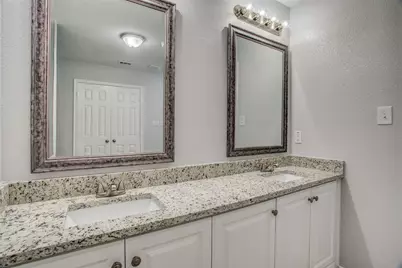 508 W Lone Star Avenue, Cleburne, TX 76033 - Photo 18
