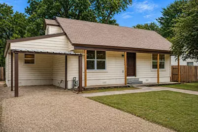 508 W Lone Star Avenue, Cleburne, TX 76033 - Photo 2