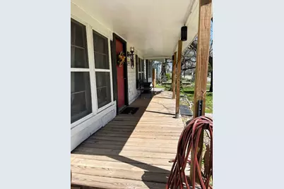 525 W Elm Street, Stephenville, TX 76401 - Photo 2
