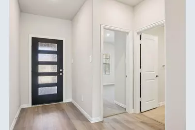 404 Castle Road, Sherman, TX 75092 - Photo 2