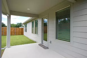 404 Castle Rd, Sherman, TX 75092 - Photo 22