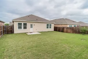 1637 Shadow Hawk Dr, Fort Worth, TX 76052 - Photo 18