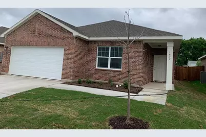 1637 Shadow Hawk Drive, Fort Worth, TX 76052 - Photo 1