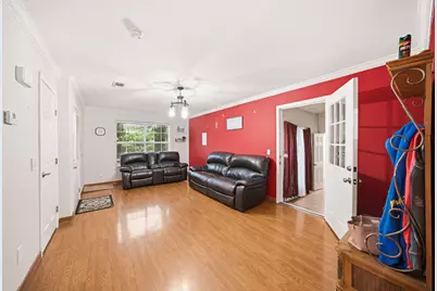 902 Travis Avenue, Alvarado, TX 76009 - Photo 6