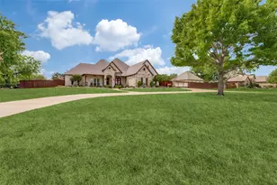 4041 Blackchamp Rd, Midlothian, TX 76065 - Photo 2