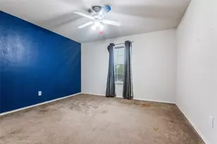 838 Smokey Oak St, Lancaster, TX 75146 - Photo 18