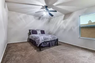 838 Smokey Oak St, Lancaster, TX 75146 - Photo 16