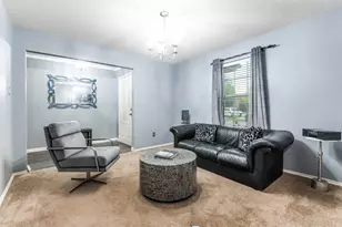 838 Smokey Oak St, Lancaster, TX 75146 - Photo 6