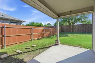 1106 Holly St, Cleburne, TX 76033 - Photo 34