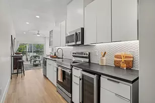 2217 N Fitzhugh Ave, Dallas, TX 75204 - Photo 18