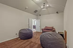 2302 Grizzly Run Ln, Euless, TX 76039 - Photo 20