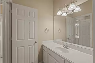2302 Grizzly Run Ln, Euless, TX 76039 - Photo 22