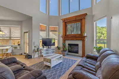 2302 Grizzly Run Lane, Euless, TX 76039 - Photo 10