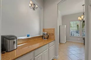 2302 Grizzly Run Ln, Euless, TX 76039 - Photo 6